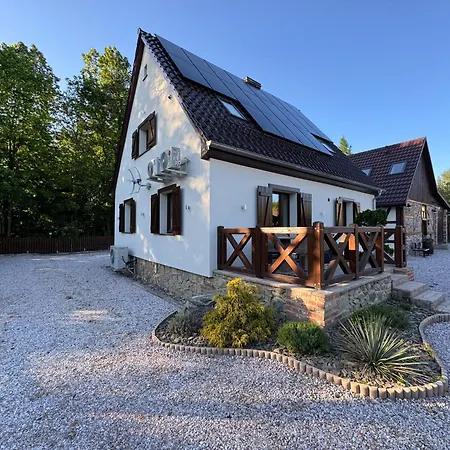 Apartamenty Komarno 46 Jacuzzi&Sauna Exterior photo