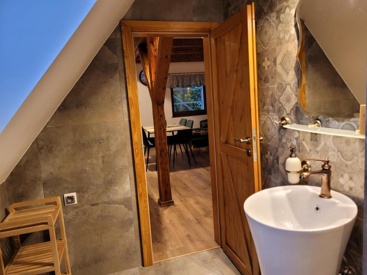 46 Jacuzzi&sauna * Komarno