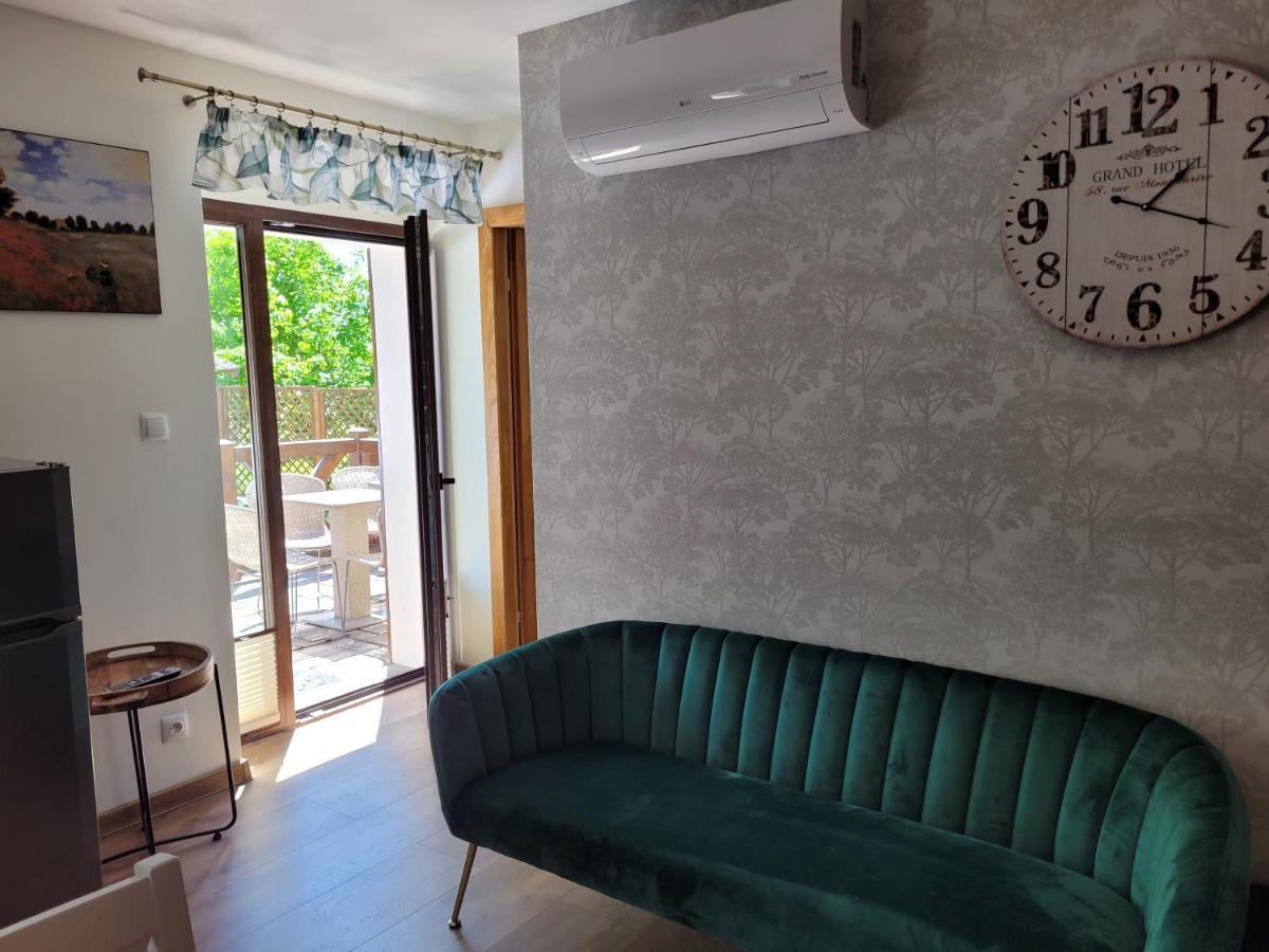 46 Jacuzzi&sauna Apartment
