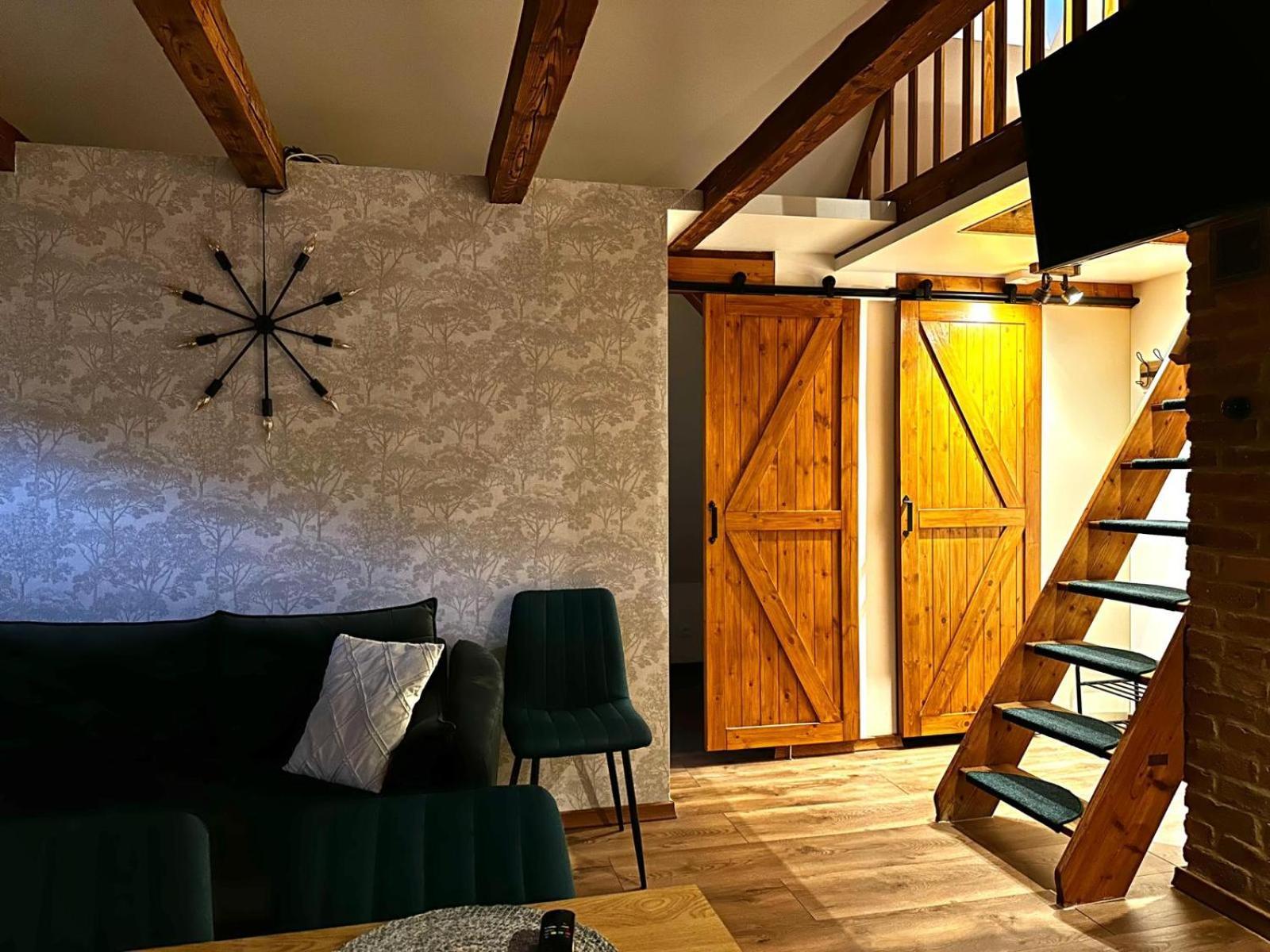 Apartment 46 Jacuzzi&sauna Komarno