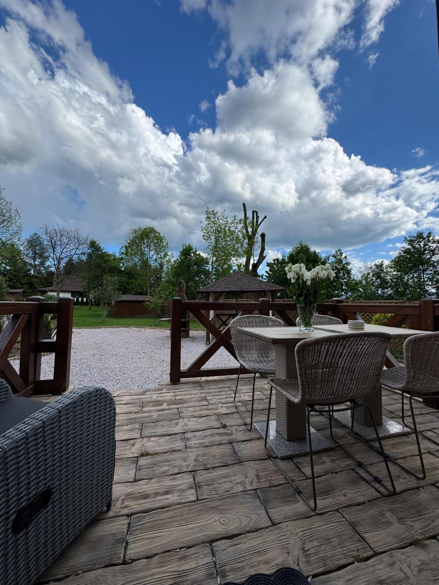 46 Jacuzzi&sauna Apartment Komarno